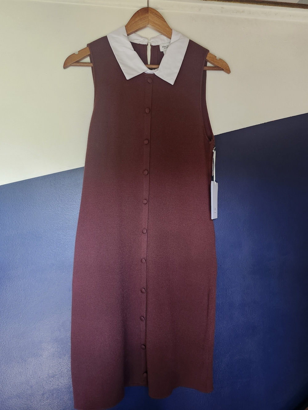 Sleeveless Brown Shift Dress with White Collar size LARGE